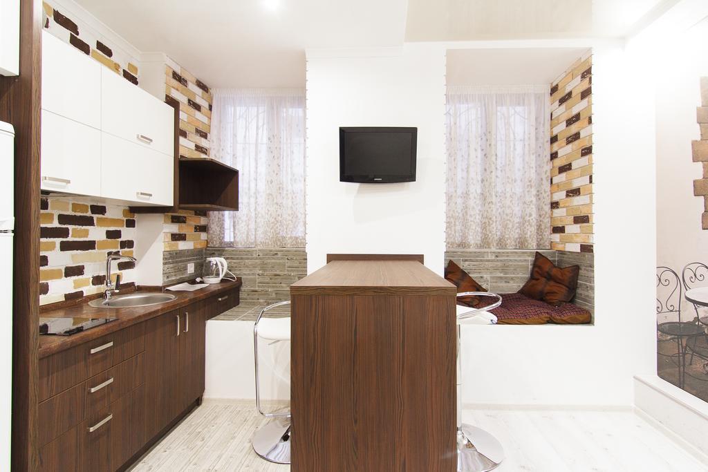 Club Suite Near Deribasovskaya Odessa Exteriör bild